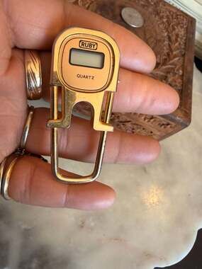 Vintage Ruby Quartz Gold Tone Padlock LCD Digital Pocket Watch Keyring